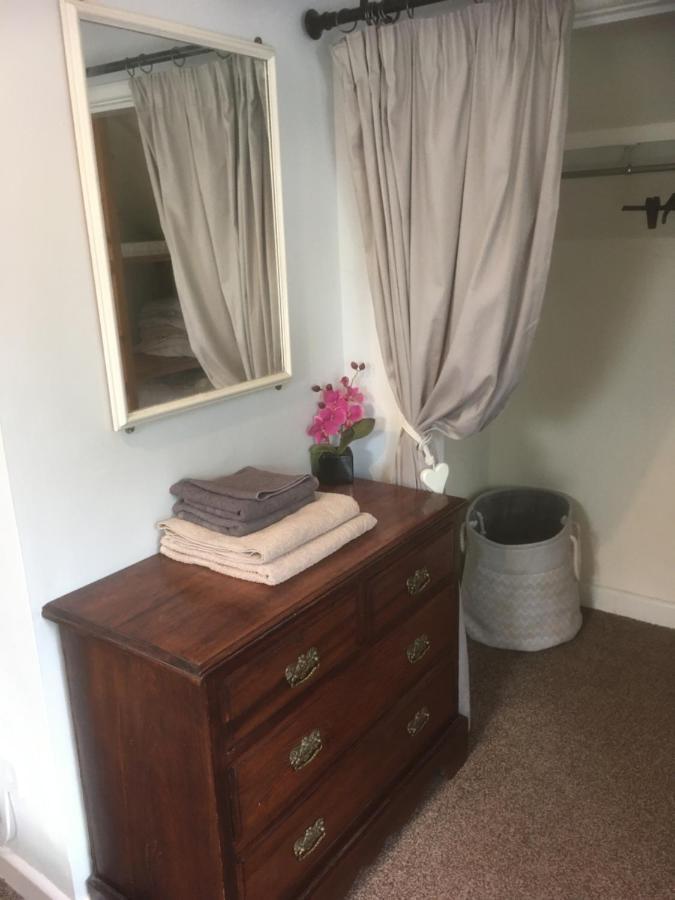 Maesnewydd Cottage Welshpool Extérieur photo